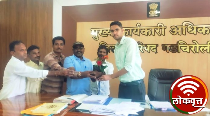 शाळा व्यवस्थापन समिती देलनवाडीच्या वतीने फुलोरा उपक्रमाचा गौरव