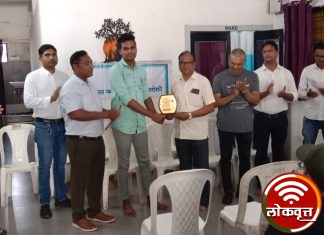 संडे फॉर सोसायटी तर्फे गुणवंत विद्यार्थ्यांचा सत्कार