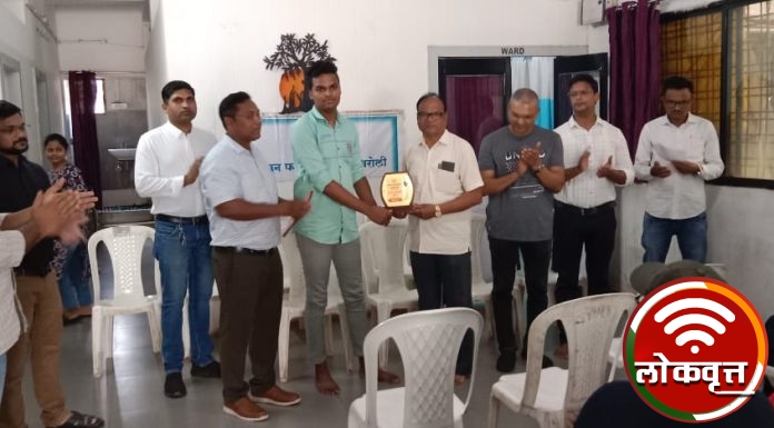 संडे फॉर सोसायटी तर्फे गुणवंत विद्यार्थ्यांचा सत्कार