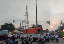 गडचिरोलीतील मुख्य चौकात सुरू असलेल्या रस्ता कामात सुरक्षेचा अभाव : वाहतुकीस अडथळा