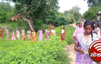 दारूबंदी टिकविण्यासाठी चिचोलीतील महिला एकवटल्या रॅलीच्या माध्यमातून विक्रेत्यांच्या घरी भेट