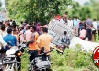 प्रवासी वाहनांच्या धडकेत महिला जागीच ठार