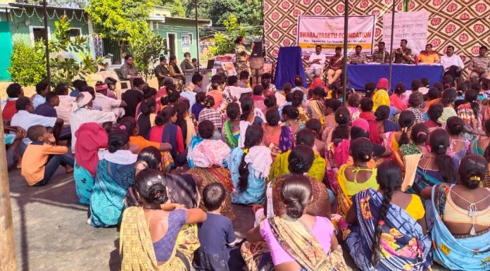 कायदेविषयक जनजागृती व दिवाळी निमित्त साहित्य वाटप मेळावा