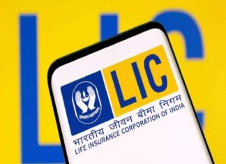 LIC तर्फे व्हाॅट्सॲप सेवेला सुरुवात