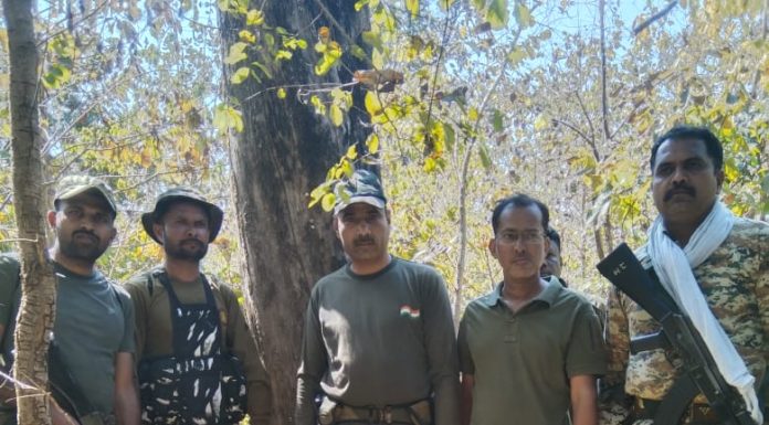 गडचिरोली : नक्षल्यांनी जंगलात लपवून ठेवलेल्या ०२ रायफली पोलीस दलाने केल्या हस्तगत