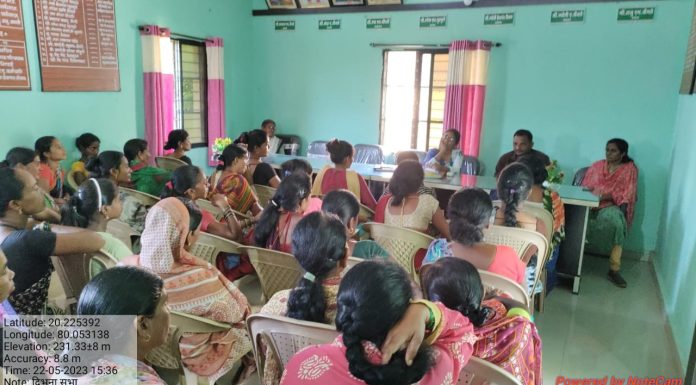 ग्रामपंचायत दिभना येथे मासिक पाळी व्यवस्थापन बाबत जनजागृती