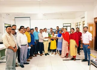 कोरची पंचायत समितीतर्फे सहायक प्रशासन अधिकार्यांना निरोप