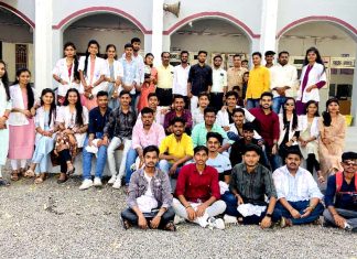 आबासाहेब काकडे डी महाविद्यालयातील विद्यार्थ्यांचा निरोप समारंभ संपन्न… अनेक विद्यार्थ्यांना अश्रू अनावर…