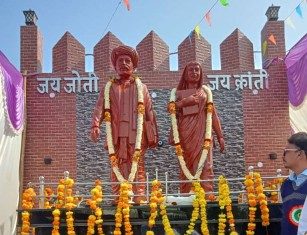 दिभणा येथे फुले दाम्पत्य स्मारक लोकार्पण सोहळा संपन्न