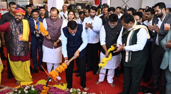 उद्योगामुळे गडचिरोलीतील सामान्य माणूस समृद्धीकडे : देवेंद्र फडणवीस