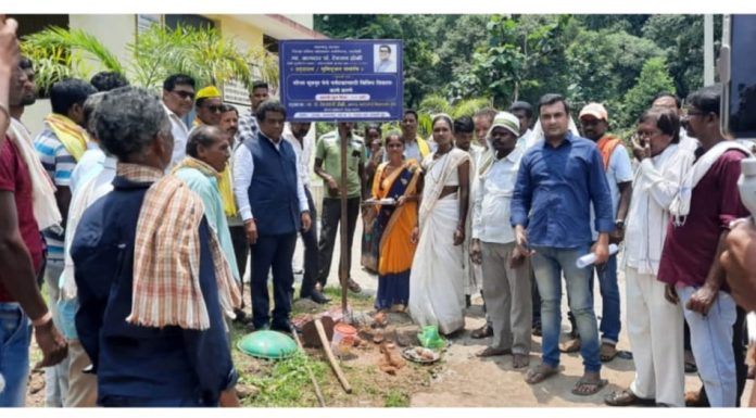 मुतनुर पर्यटन विकास कामांचे भूमिपूजन आ. डॉ. देवराव होळी