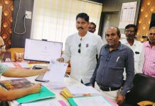 जनतेच्या समस्या सोडविण्यासाठी वंचित बहुजन आघाडीकडून जिल्हाधिकाऱ्यांना निवेदन