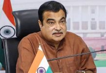 आष्टी येथे केंद्रीय मंत्री गडकरी यांची जाहीर सभा