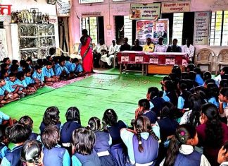 जि.प. उच्च प्राथमिक शाळा जयरामपूर येथे विद्यार्थ्यांचा निरोप समारंभ व गुणवंत विद्यार्थीनीचा सत्कार