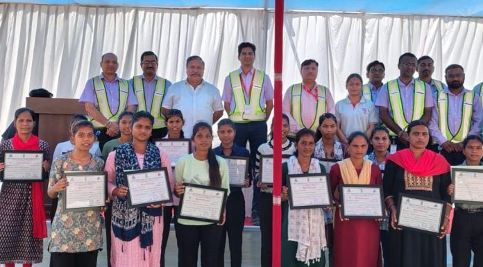 एलएमईएलकडून महिला सक्षमीकरणाचा नवा अध्याय : कोनसरीतील १९ महिला कंपनीच्या कार्यबलात दाखल