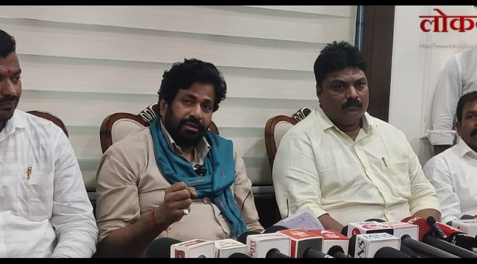 सरकार उद्योगपतींचेच हित जपत आहे ; शेतकरी व सर्वसामान्यांची पिळवणूक – बच्चू कडू