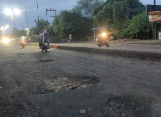 गडचिरोली-आरमोरी महामार्गावरील अपघात प्रकरणी अभियंत्यांना ‘कारणे दाखवा’ नोटीस