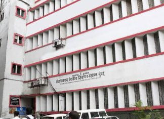 DMER मध्ये खरेदीवरून ‘शीतयुद्ध’ : औषधी निर्माता व लिपिक वर्ग आमनेसामने