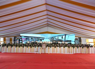 विद्यापीठ तंत्रज्ञान संस्थेच्या उद्घाटनाला भव्यदिव्य पेंडाल कशासाठी?