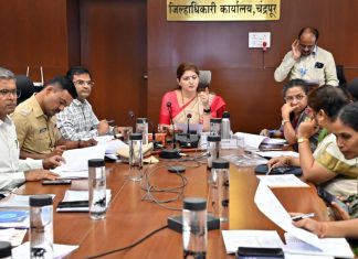 चिमूरमधील अल्पवयीन मुलीच्या अपहरणाचे गूढ कायम ; दोन महिन्यांनंतर प्रकरण ‘राज्य महिला आयोगा’च्या दरबारात