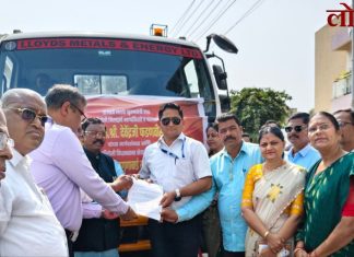 गडचिरोली नगर परिषदेला अत्याधुनिक स्वीपिंग मशीन; लोकार्पण आमदारांच्या कार्यालयात, नगराध्यक्षांची अनुपस्थिती चर्चेत