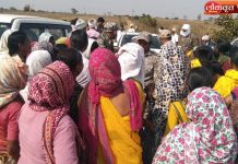 मुधोली चक नं. २ येथे भूसंपादन मोजणीला शेतकऱ्यांचा तीव्र विरोध, प्रशासनाला माघारी फिरावे लागले