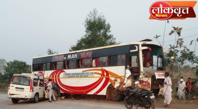 ट्रॅव्हल्स आणि स्कॉर्पिओची भीषण धडक ; ५ ठार, ११ जखमी